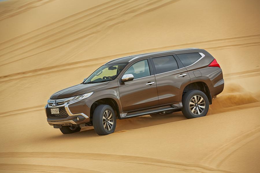  Mitsubishi Pajero Sport GLS 2015 года  (AU) (фото 7 из 8)